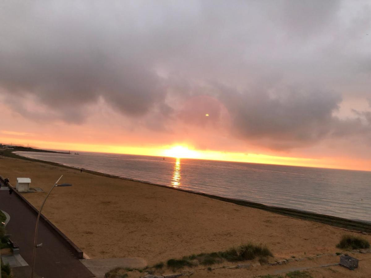 La Mouette Lägenhet Courseulles-sur-Mer Exteriör bild